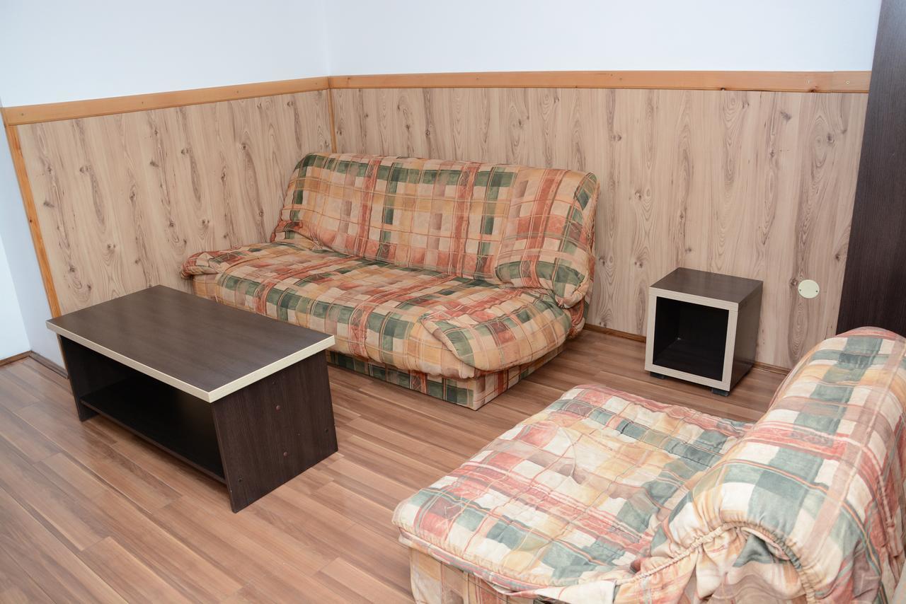 Mm Narcis Bed & Breakfast Vlasina Rid Exterior photo