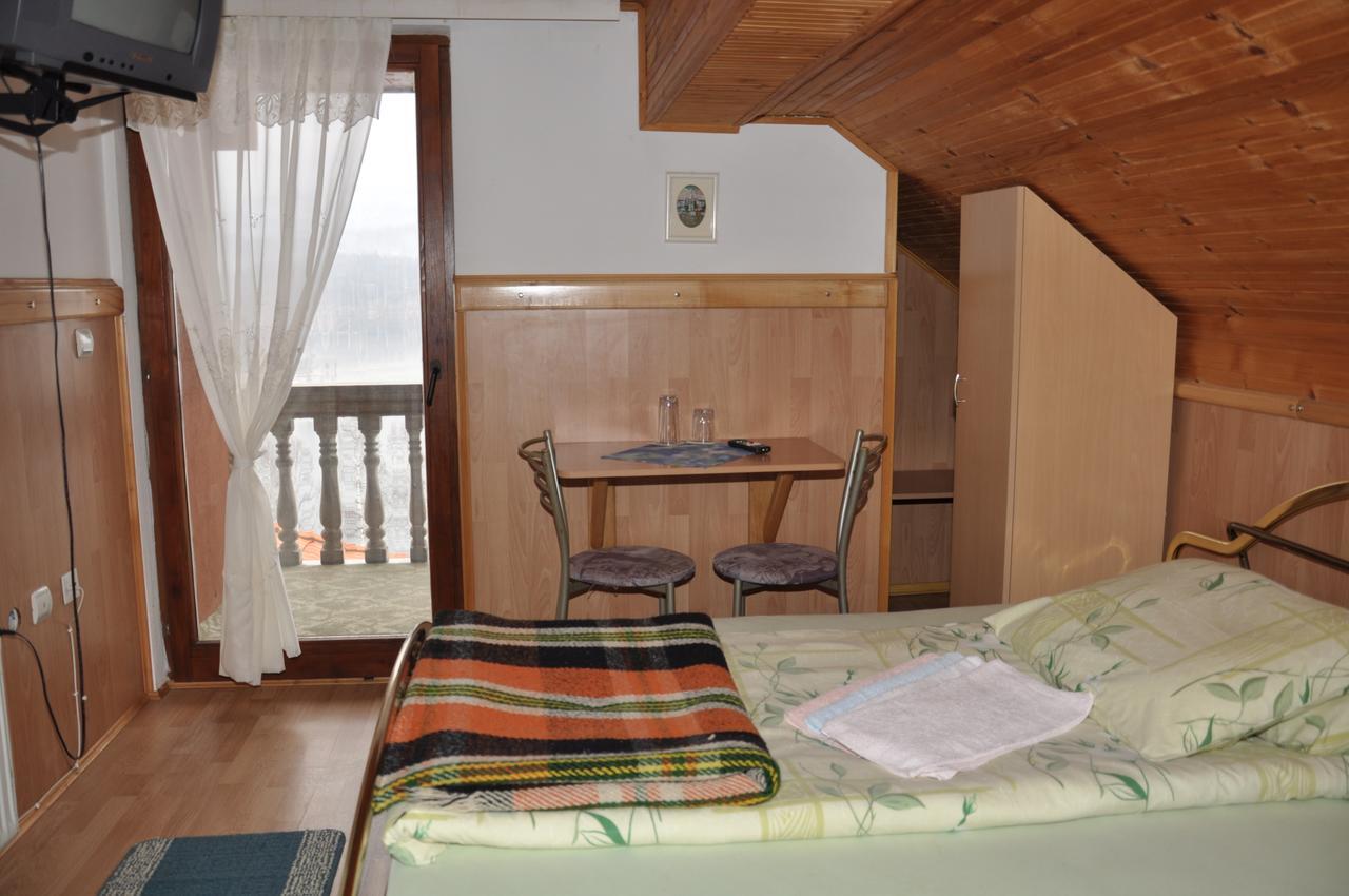 Mm Narcis Bed & Breakfast Vlasina Rid Exterior photo